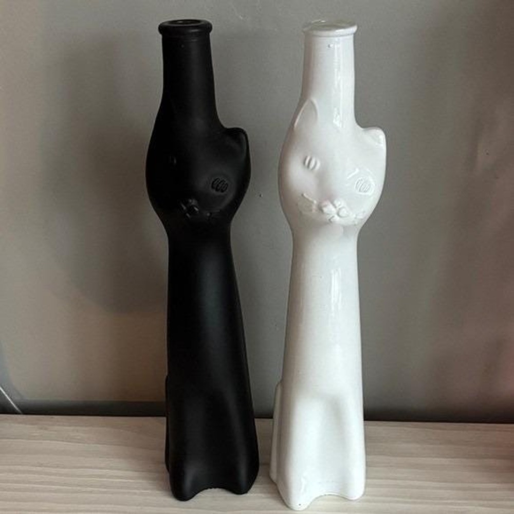 Black and White Cat-Shaped Rheinhessen Bottles